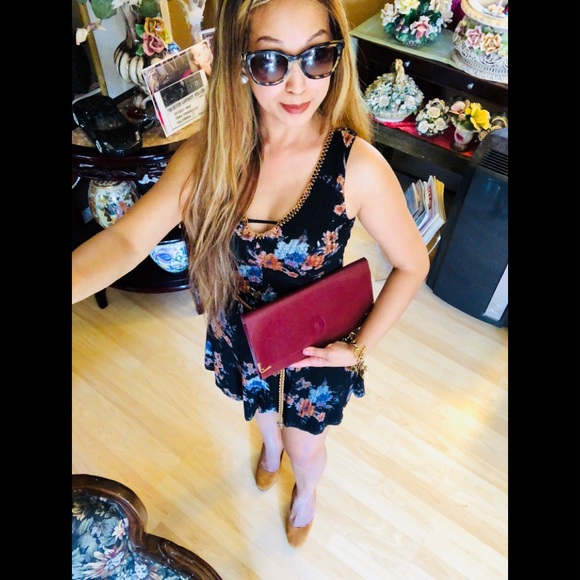 All my bags💼 👜are packed😛I'm ready to go✈️💁‍♀️ - Picture 8 of 8